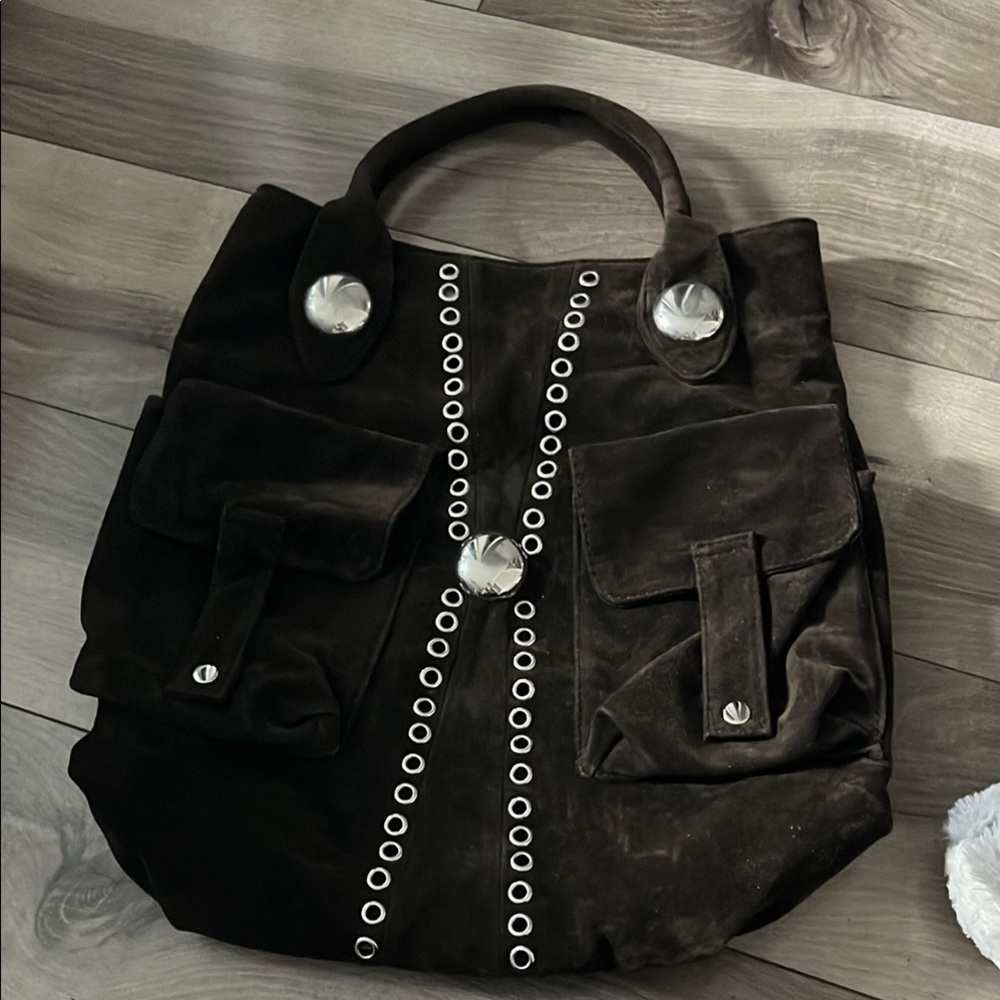 Brown purse with silver details